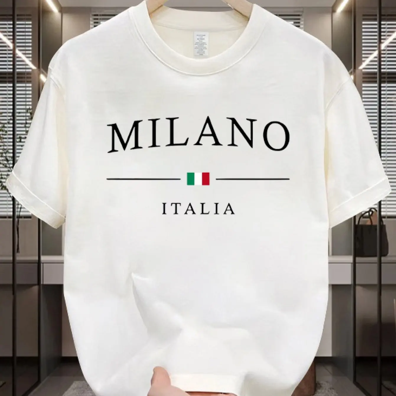 Street Fashion Milan - Milan Italia Erkek Tişörtü İtalyan Modası